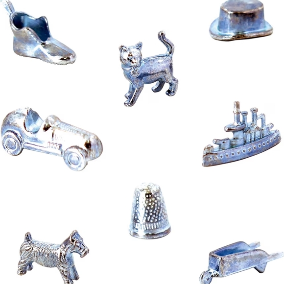 Monopoly Board Game - Lexington Edition - Picture 4 of 5